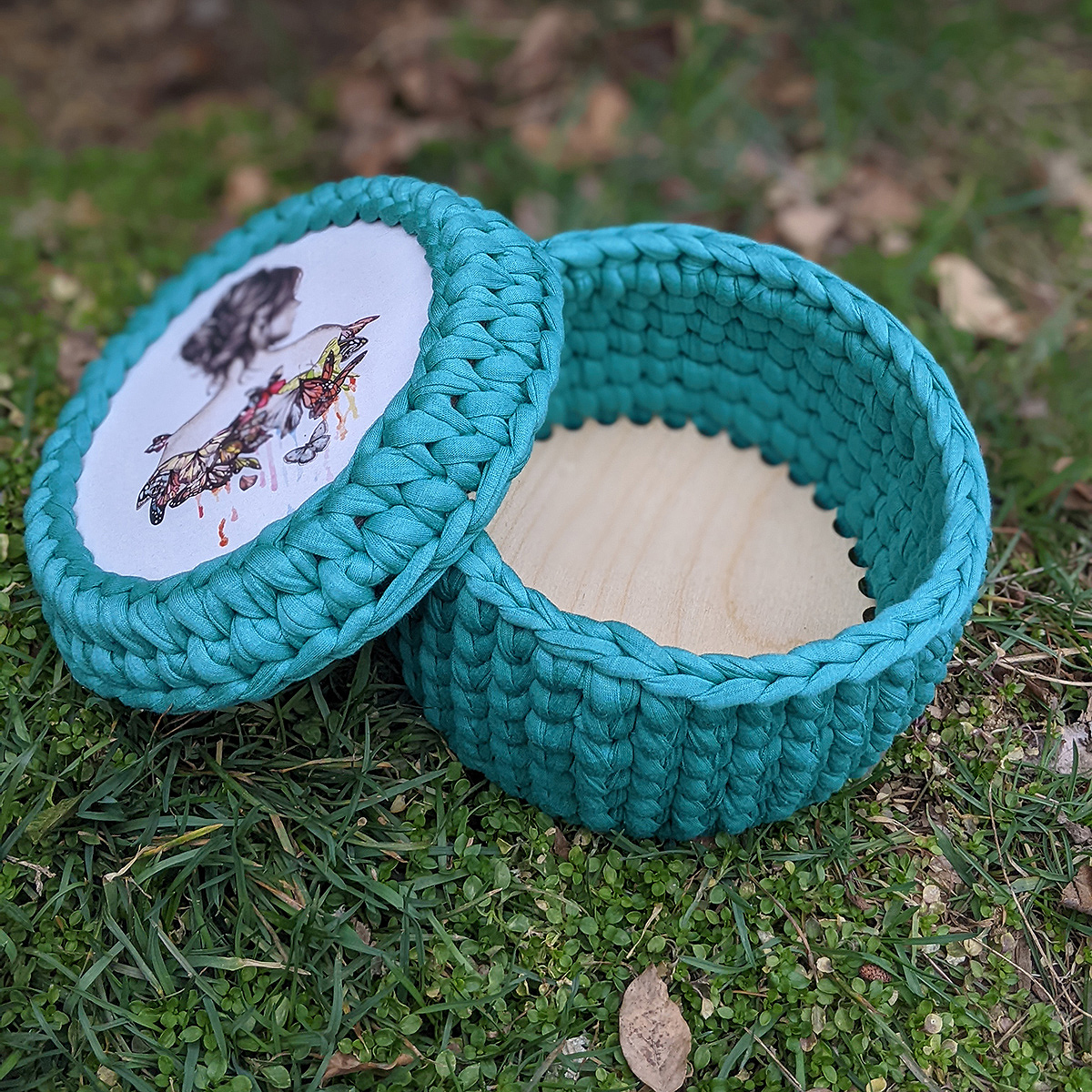 Crochet Jewelry Box Girl and Butterfly
